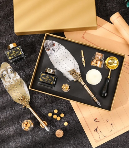 Baykuş Desenli Mühürlü Dolma Kalem Seti Beyaz Renk Baykuş Desenli Mühürlü Dolma Kalem Seti Beyaz Renk